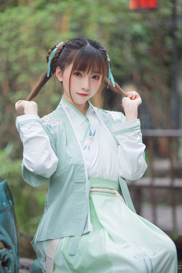 No.030-娉娉袅袅十三余，豆蔻年华二月初 [19P]-慕色阁